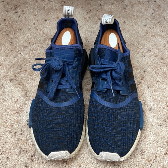 Men’s Adidas Sneakers - Picture 2 of 4